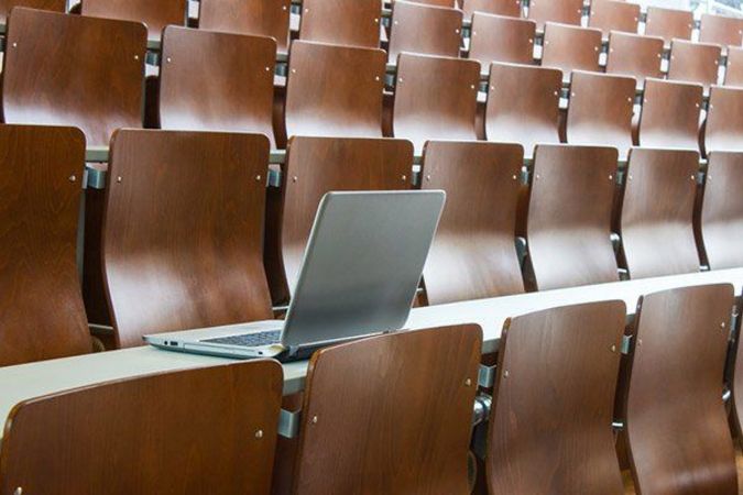 TYPO3 Website der Universität Leipzig Hörsaal in Universität